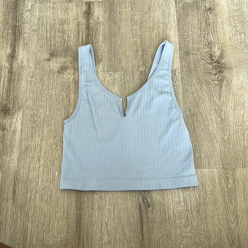 Forever 21 Ribbed Seamless Split Neck Crop Top